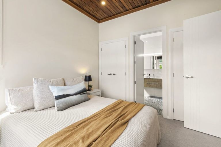 Photo of property in 89 Ross Street, Lyall Bay, Wellington, 6022