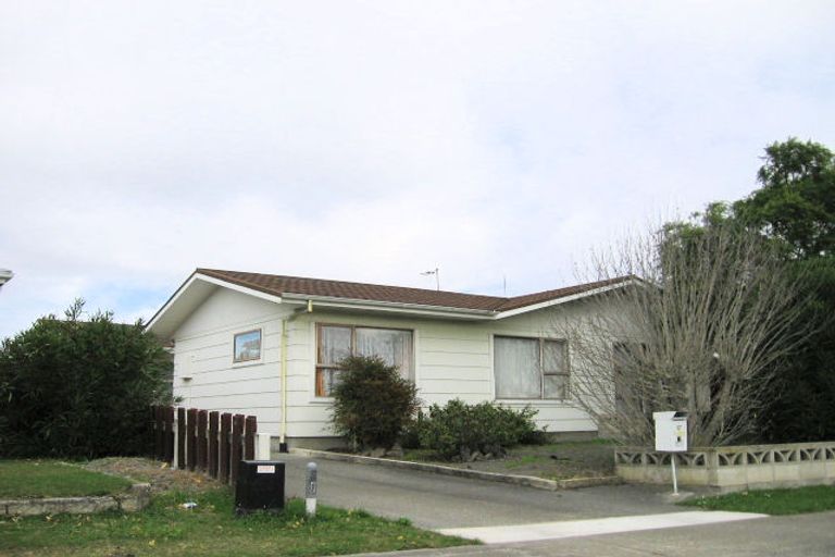 Photo of property in 2/17 Ranfurly Street, Tamatea, Napier, 4112