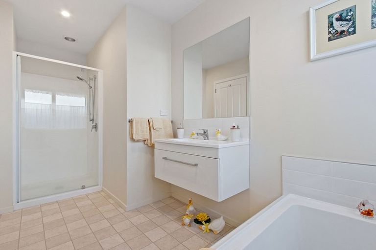 Photo of property in 11 Picadilly Avenue, Casebrook, Christchurch, 8051