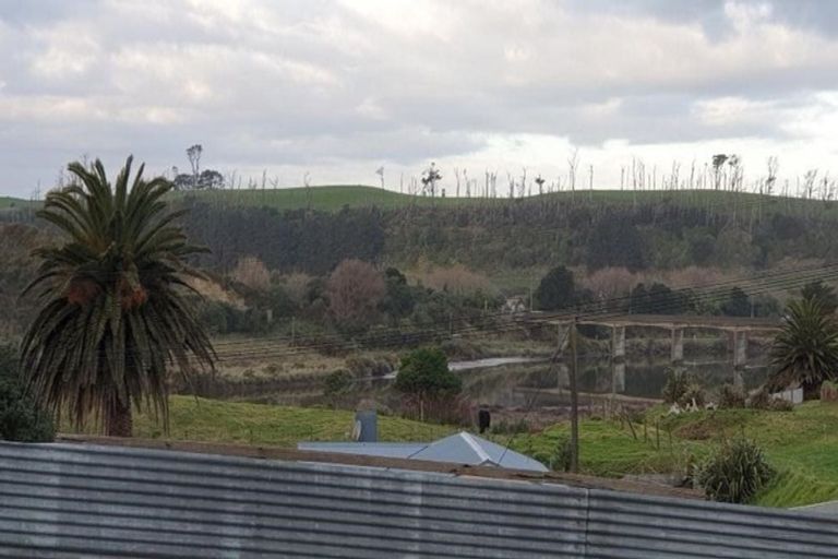 Photo of property in 12 Leicester Street, Patea, 4520