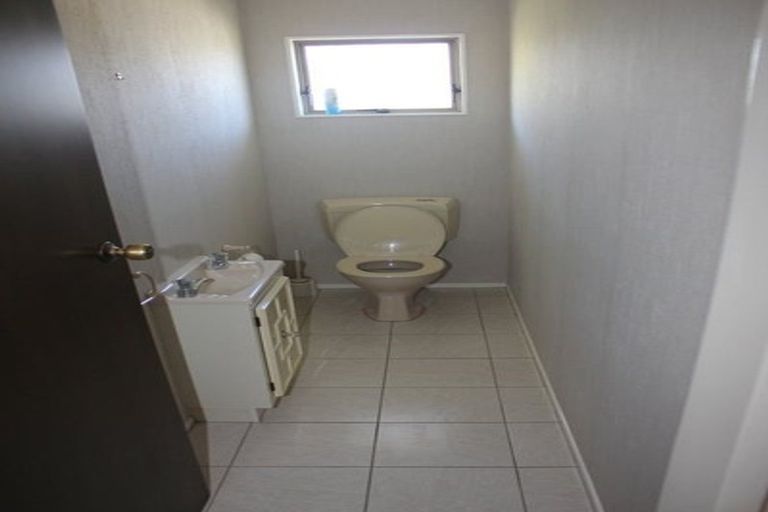 Photo of property in 60 Leeward Drive, Whitby, Porirua, 5024