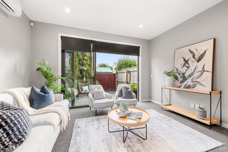 Photo of property in 35 Ron Deal Way, Epuni, Lower Hutt, 5011