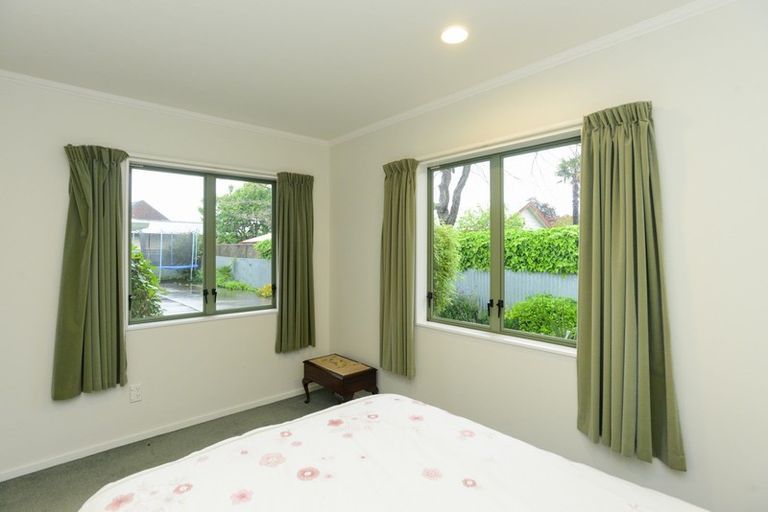 Photo of property in 2/43a O'dowd Road, Taradale, Napier, 4112