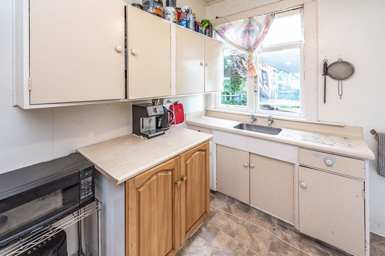 Photo of property in 17 Hutchison Crescent, Durie Hill, Whanganui, 4500
