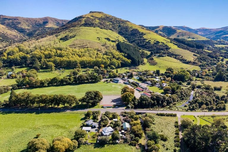 Photo of property in 4312 Christchurch Akaroa Road, Little River, 7591