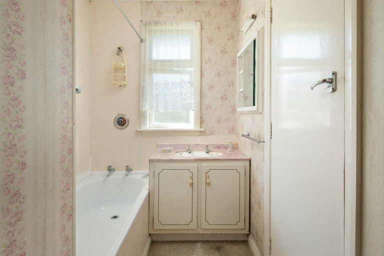 Photo of property in 71 Mclauchlan Street, Springlands, Blenheim, 7201