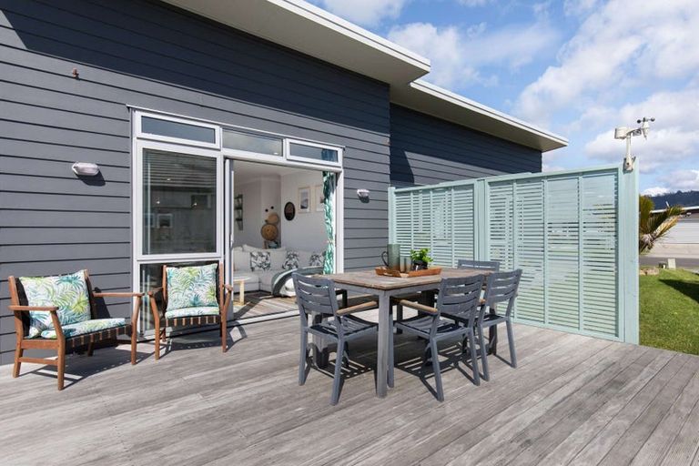 Photo of property in 16 Reel Road, Athenree, Waihi Beach, 3611