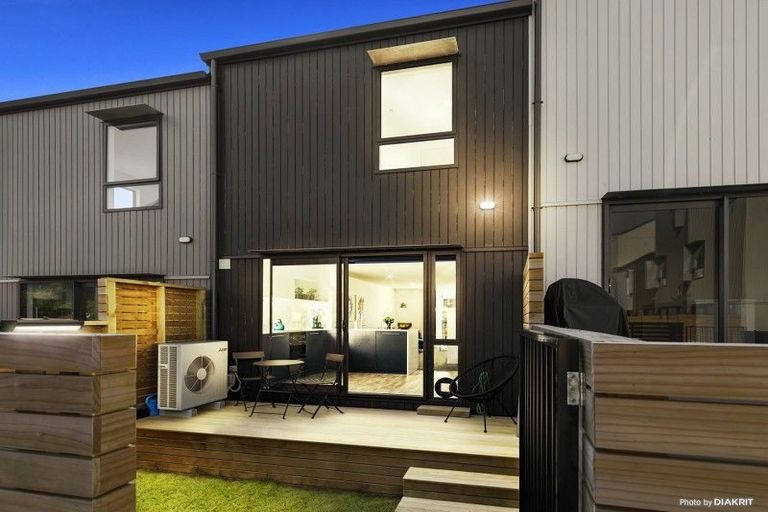 Photo of property in 12u2 Stanley Street, Berhampore, Wellington, 6023
