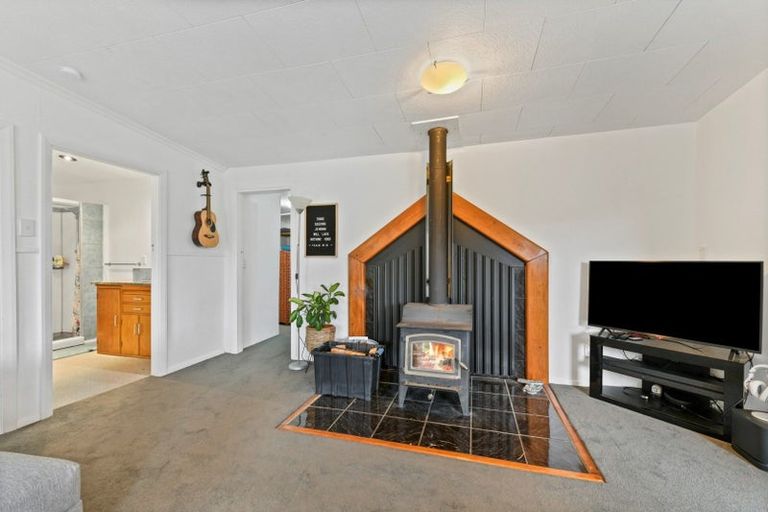 Photo of property in 13 Arthur Crescent, Waikawa, Picton, 7220