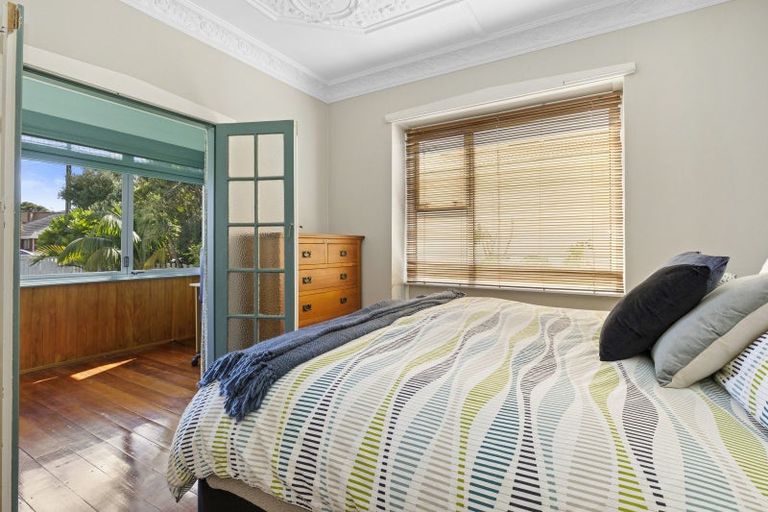 Photo of property in 12 Cressy Street, Waterloo, Lower Hutt, 5011