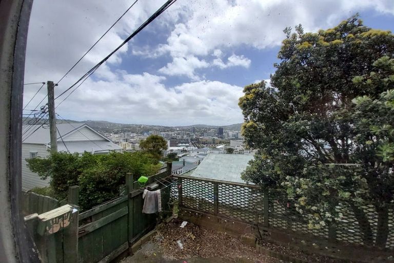 Photo of property in 7-7a Vogel Street, Mount Victoria, Wellington, 6011