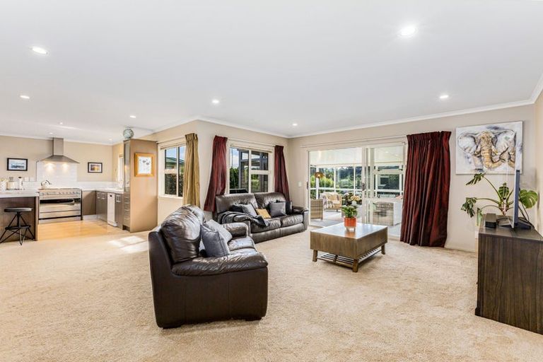 Photo of property in 3 Catlins Glen, Aotea, Porirua, 5024