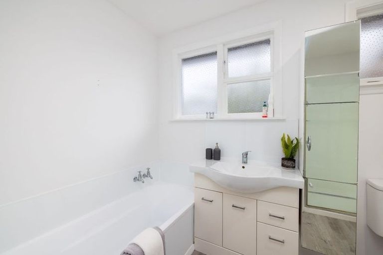 Photo of property in 102 Eureka Street, Aranui, Christchurch, 8061