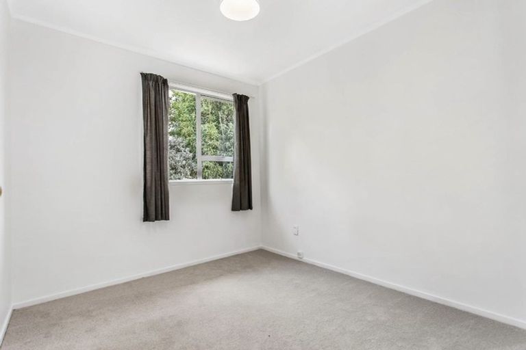 Photo of property in 72 Vandeleur Avenue, Birkdale, Auckland, 0626
