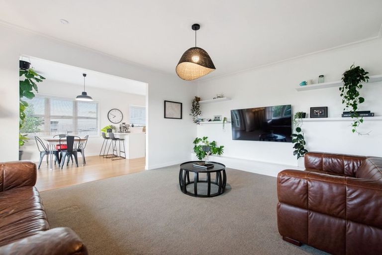 Photo of property in 19 Hinton Avenue, Forest Lake, Hamilton, 3200
