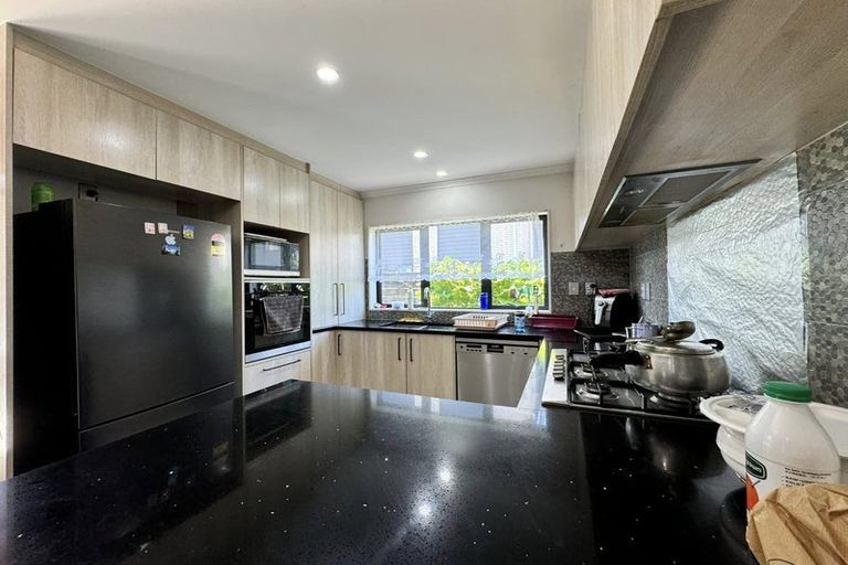 Photo of property in 8a Martin Road, Manurewa, Auckland, 2102