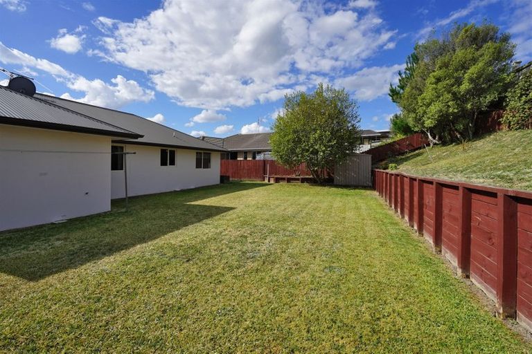 Photo of property in 6 Raddington Way, Huntington, Hamilton, 3210