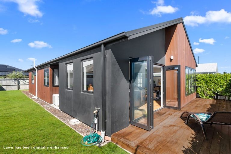 Photo of property in 35 Bradwell Crescent, Halswell, Christchurch, 8025