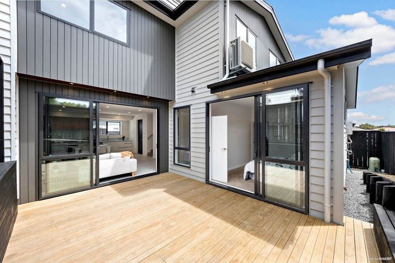 Photo of property in 37b Kingdale Road, Henderson, Auckland, 0610