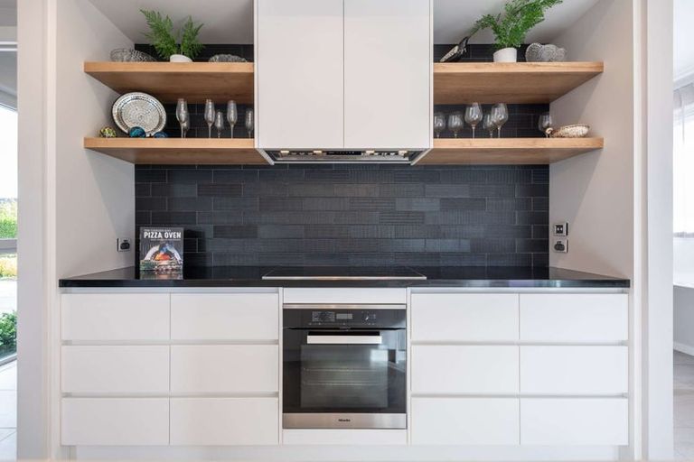 Photo of property in 1 Moemoea Place, Cambridge, 3434