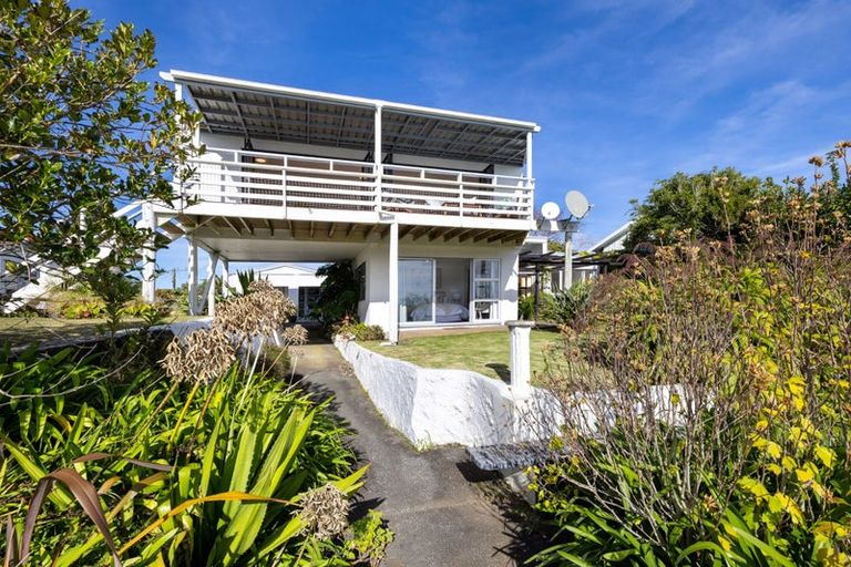 Photo of property in 7 Nihinihi Avenue, Raglan, 3225