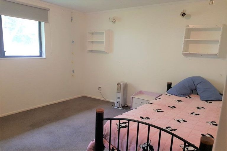 Photo of property in 25 Leeward Drive, Whitby, Porirua, 5024
