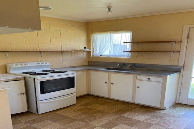 Photo of property in 2/9 June Place, Hamilton East, Hamilton, 3216