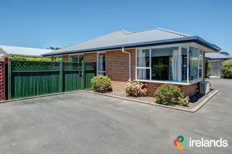 Photo of property in 3/19 Maxwell Street, Riccarton, Christchurch, 8041