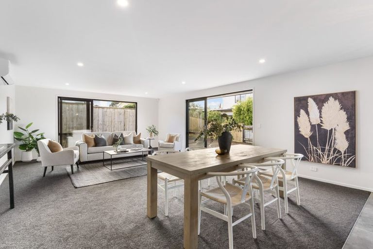 Photo of property in 2 Tirikatene Avenue, Paerata, 2124