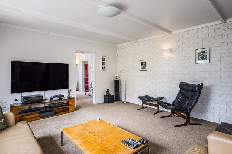 Photo of property in 10 Michael Road, Paraparaumu Beach, Paraparaumu, 5032