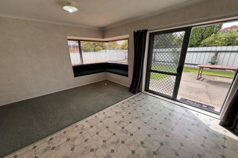 Photo of property in 8 Lancewood Lane, Roslyn, Palmerston North, 4414