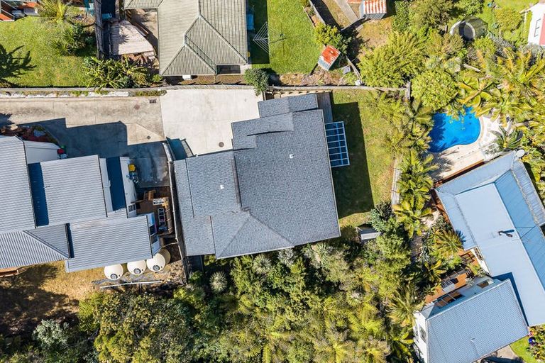 Photo of property in 28 Shah Place, Glen Eden, Auckland, 0602