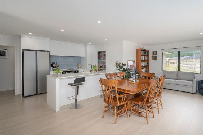 Photo of property in 37 Saint Andrews Drive, Pauanui, Hikuai, 3579