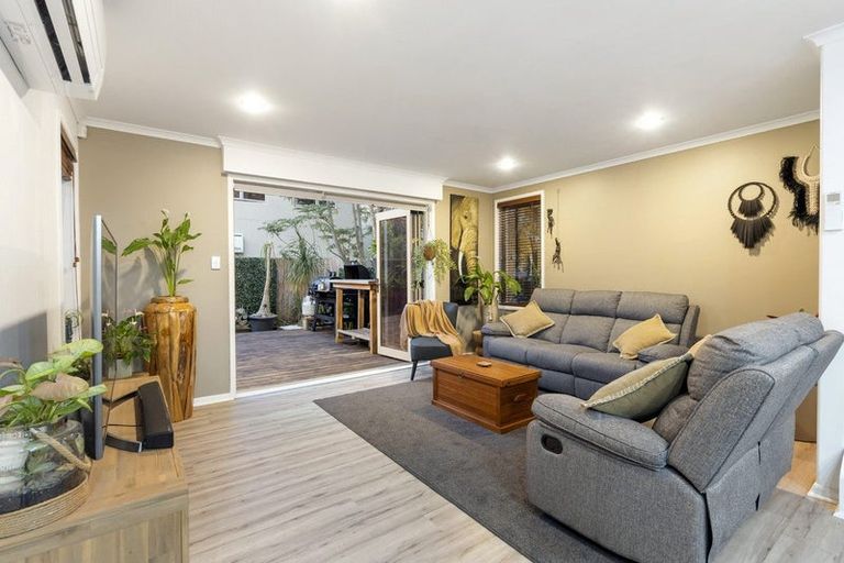 Photo of property in 39 Millennial Way, Orewa, 0931