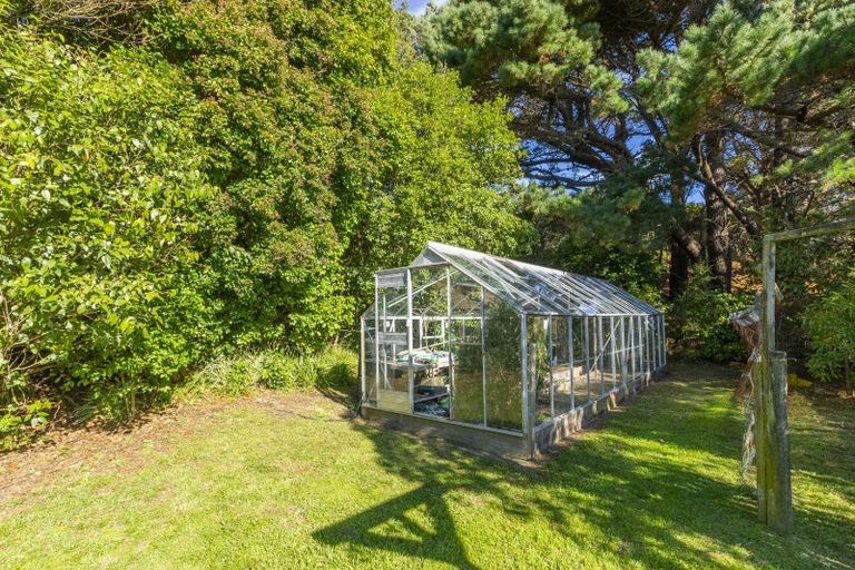 Photo of property in 306 South Makara Road, Makara, Karori, 6972