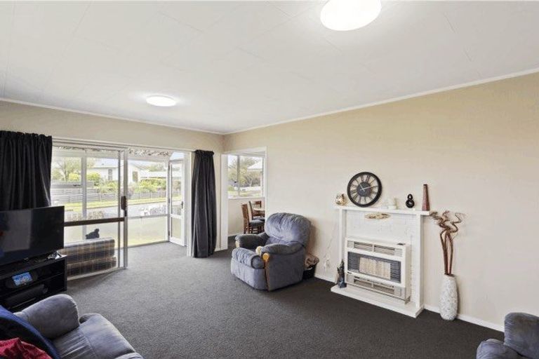 Photo of property in 10 Cassandra Street, Stratford, 4332