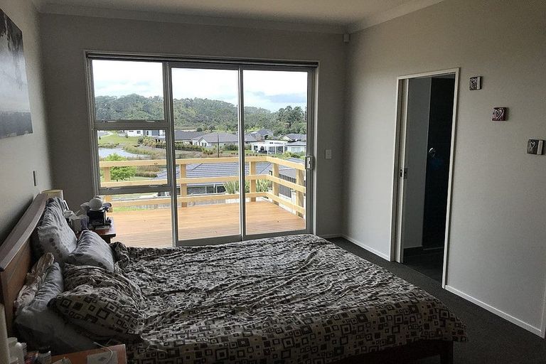 Photo of property in 92 Pohutukawa Parade, Riverhead, 0820