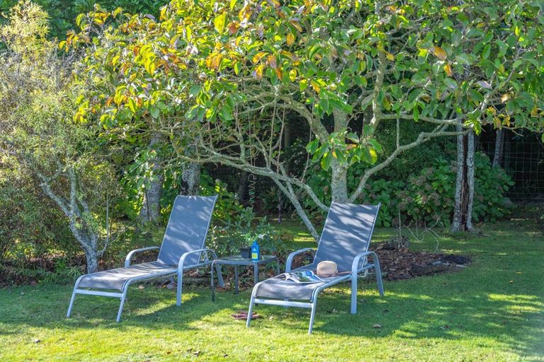 Photo of property in 43 Te Horo Hautere Cross Road, Te Horo, Otaki, 5582