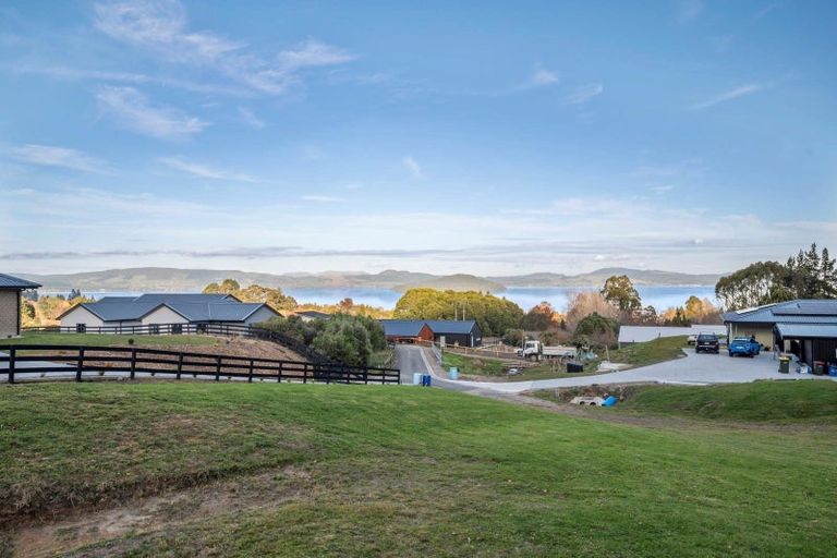 Photo of property in 73unit Ward Road, Hamurana, 3097