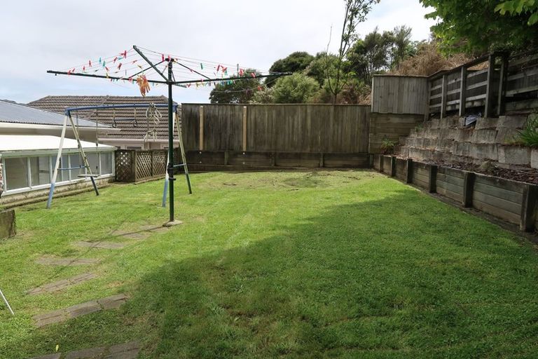 Photo of property in 9 Holland Street, Wainuiomata, Lower Hutt, 5014