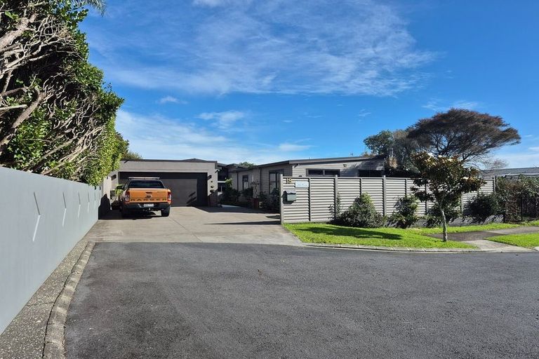 Photo of property in 19 Janet Street, Sunnyhills, Auckland, 2010