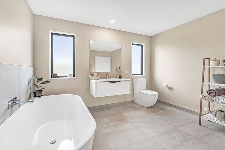 Photo of property in 16 Munro Lane, Rolleston, 7615