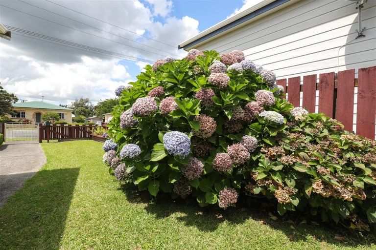 Photo of property in 83 Hakanoa Street, Huntly, 3700