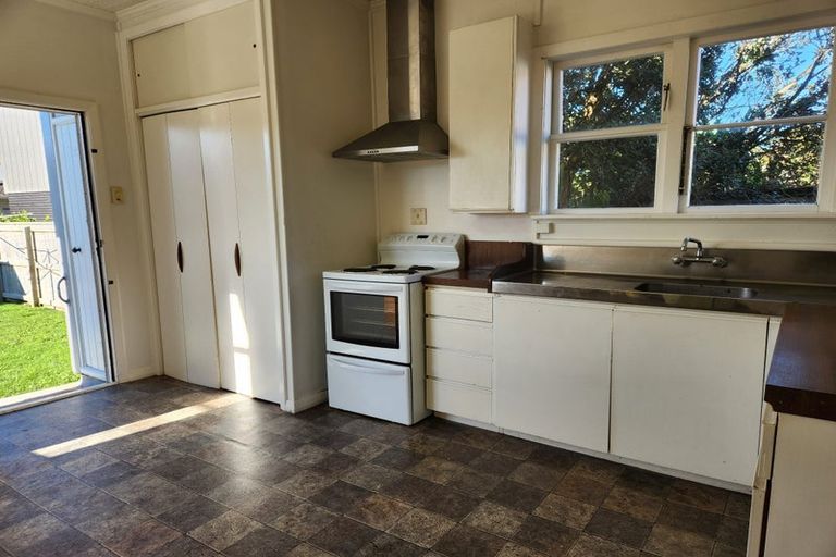 Photo of property in 4 Durham Crescent, Fairfield, Lower Hutt, 5011