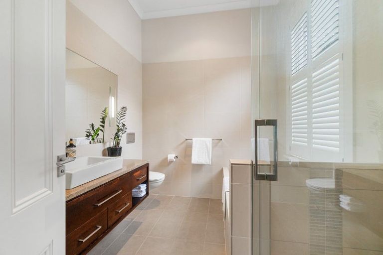 Photo of property in 21 St Aubyn Street, Devonport, Auckland, 0624