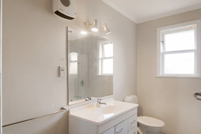 Photo of property in 14 John Street, Trentham, Upper Hutt, 5018