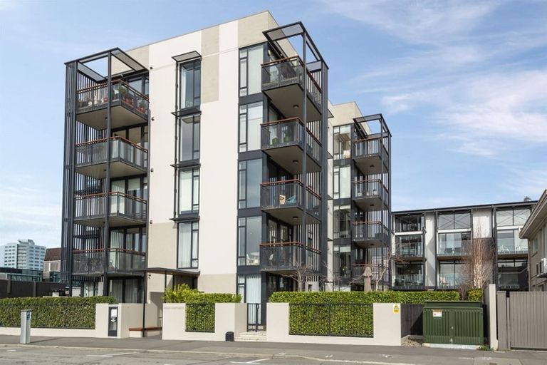 Photo of property in 50 Kilmore Street, Christchurch Central, Christchurch, 8013