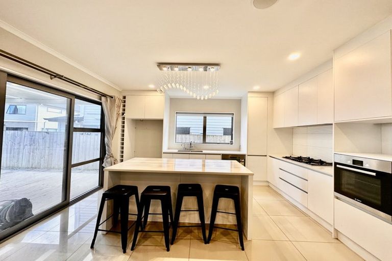 Photo of property in 12 Kilcadden Drive, Flat Bush, Auckland, 2019