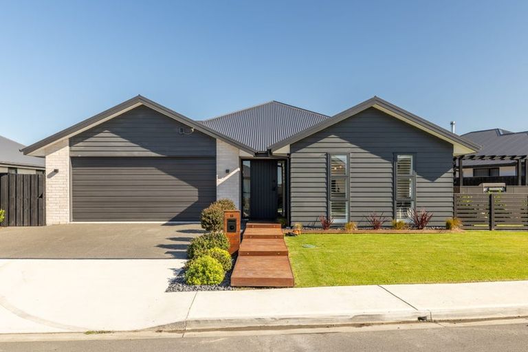 Photo of property in 13 Stackwood Avenue, Woodend, 7610