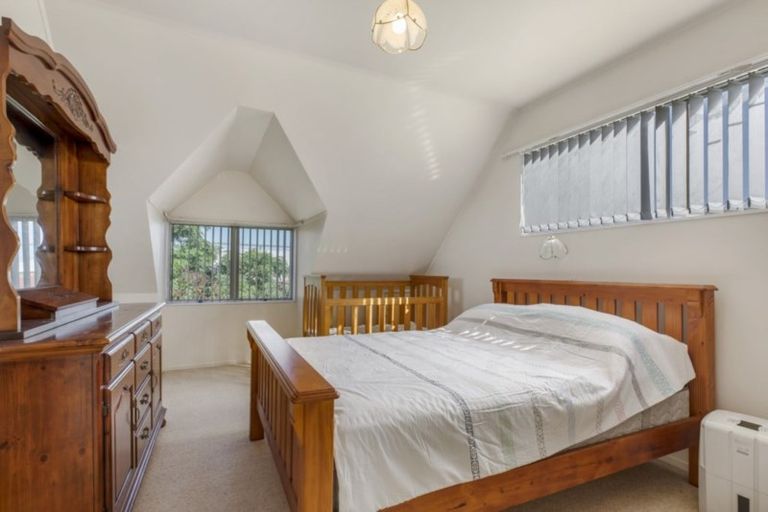 Photo of property in 43 Mckean Avenue, Manurewa, Auckland, 2102